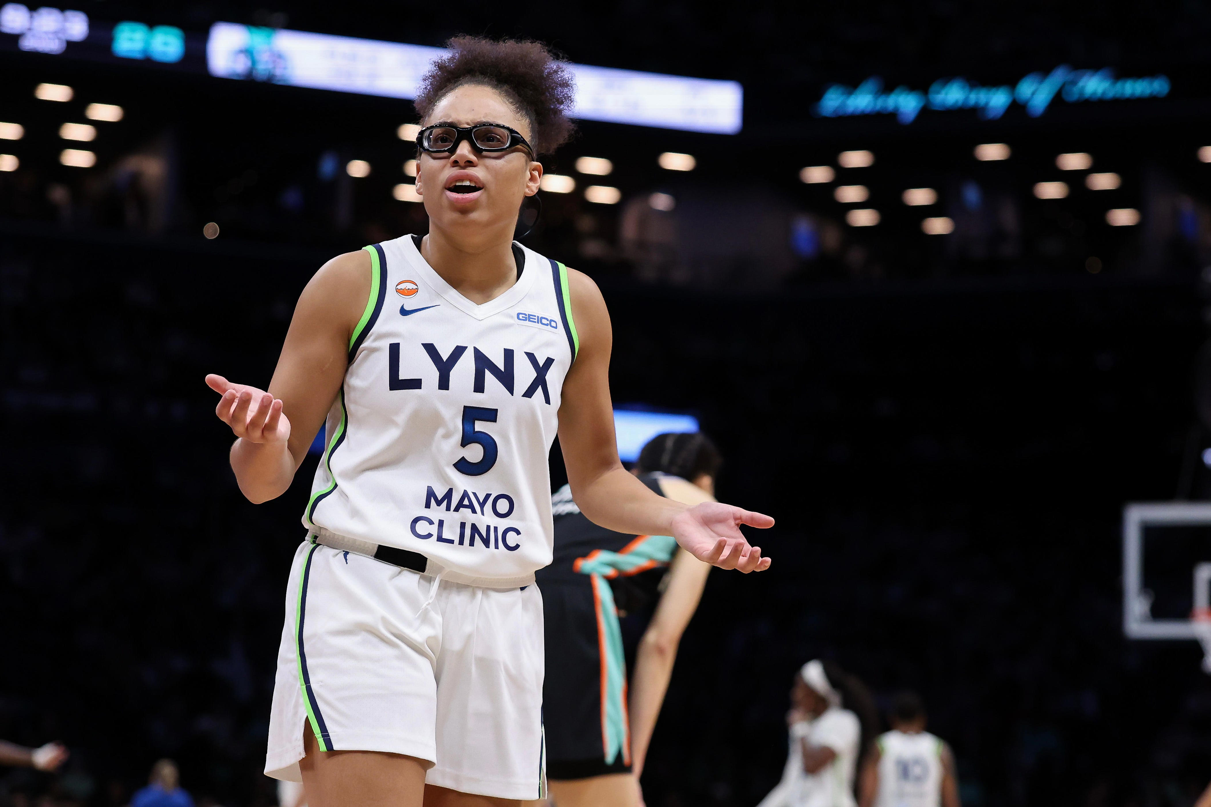 Why didn't Olivia Miles play in crunch time of Lynx playoff exit?