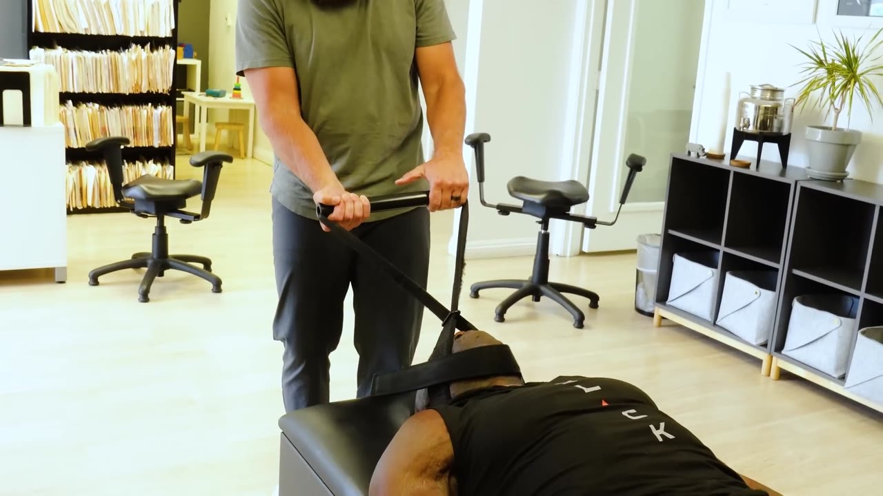 Kali Muscle's neck adjustment shocked everyone