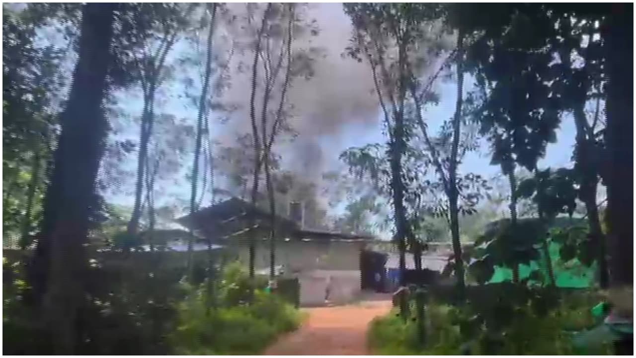 Kottayam: Massive fire breaks out at under-construction chip unit in Peruva
