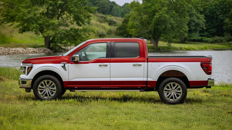 The two-tone Ford F-150 is back, but only for certain trims