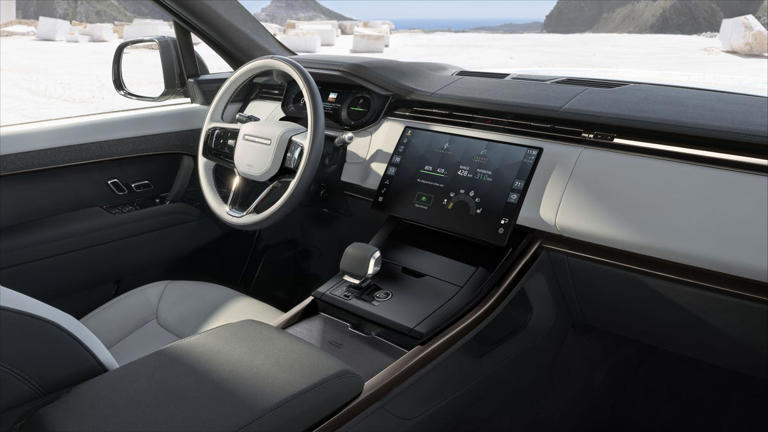 2028 Range Rover Sport Electric debuts as a sleeker take on the full ...