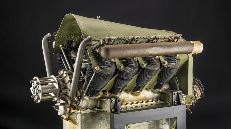 Who invented the V8 engine? (And no, it didn't come from America)