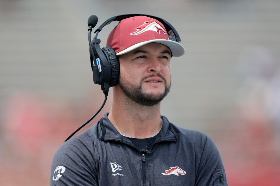 Former NFL quarterback named head coach of RI’s new football team