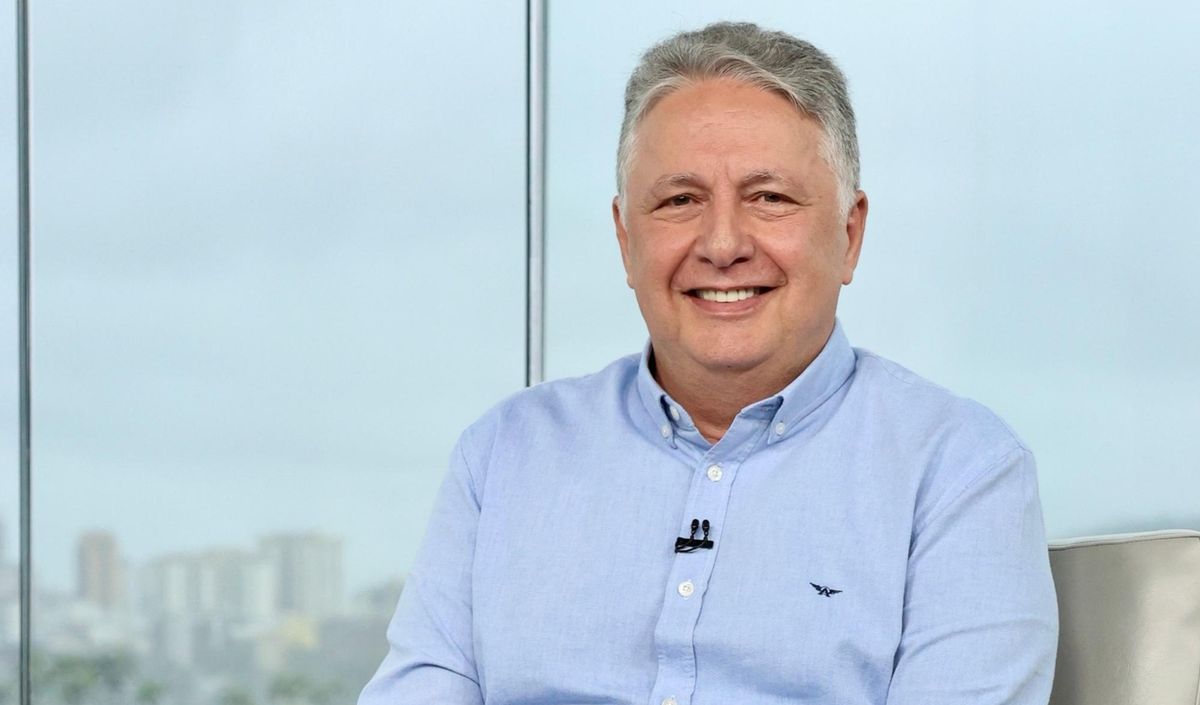 Alguém coloca ele para apresentar o Balanço Geral: Anthony Garotinho ...
