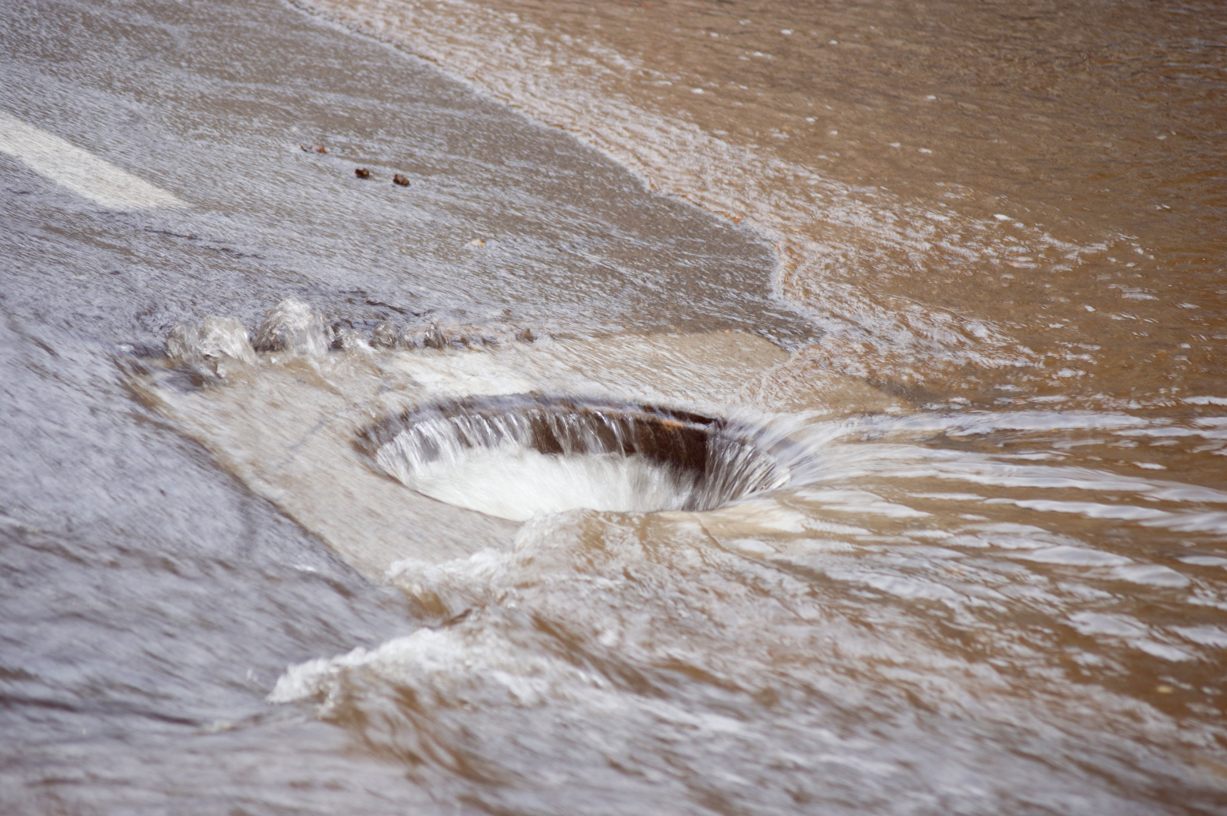 Chicago area asked to delay showers, use less water amid heavy rain ...