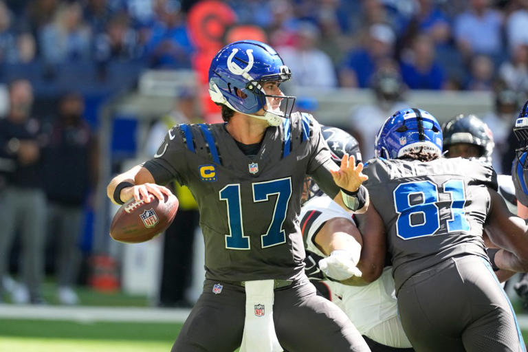 NFL makes drastic move to sell slow-moving Colts-Commanders London ...