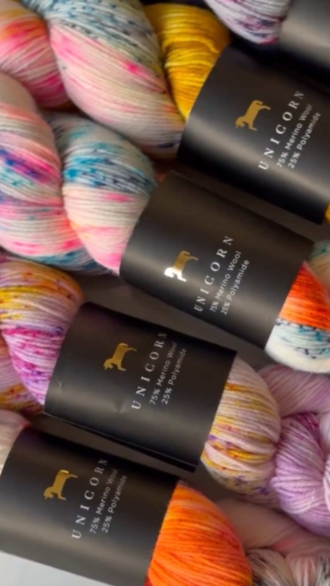 The pattern behind this Hobbii yarn baby blanket is coming soon