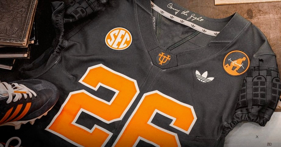 Watch: Tennessee explains origin story, design of Neyland Legacy Smokey ...