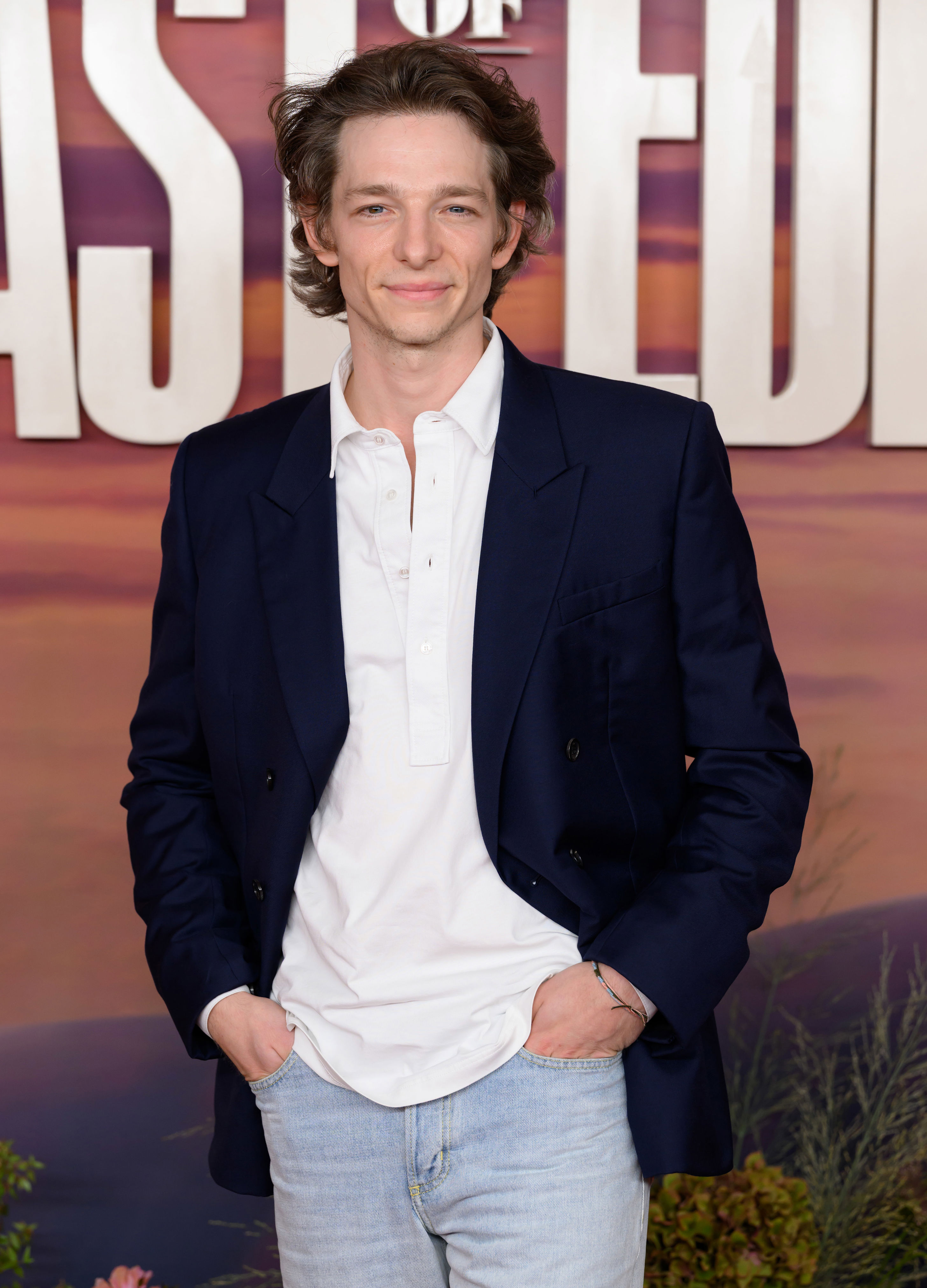 Why 'Challengers' star Mike Faist disappeared from spotlight for 2 ...