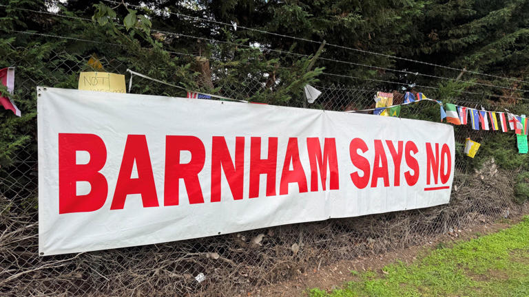 Police commissioner will fight RAF base asylum plan