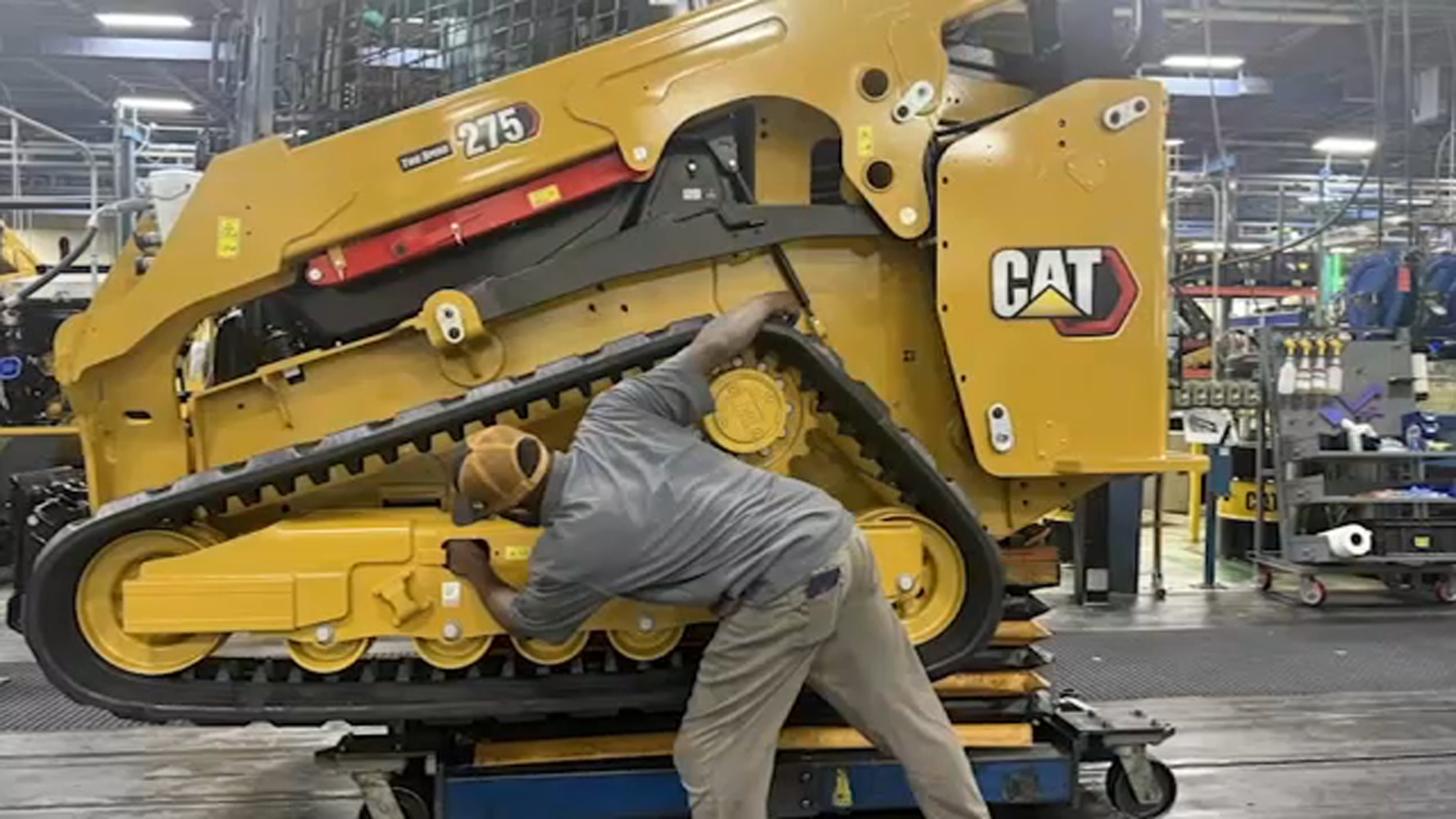 Caterpillar plans $1 billion investment in Sanford manufacturing facility