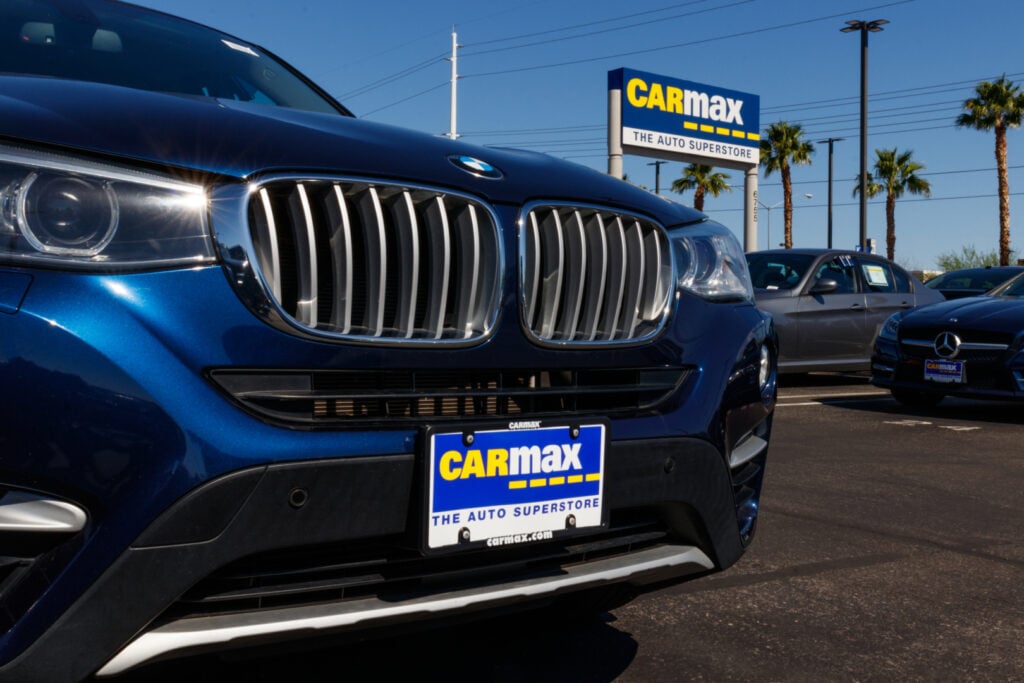 CarMax's used-car sales growth blew past forecasts. KMX stock fell anyway