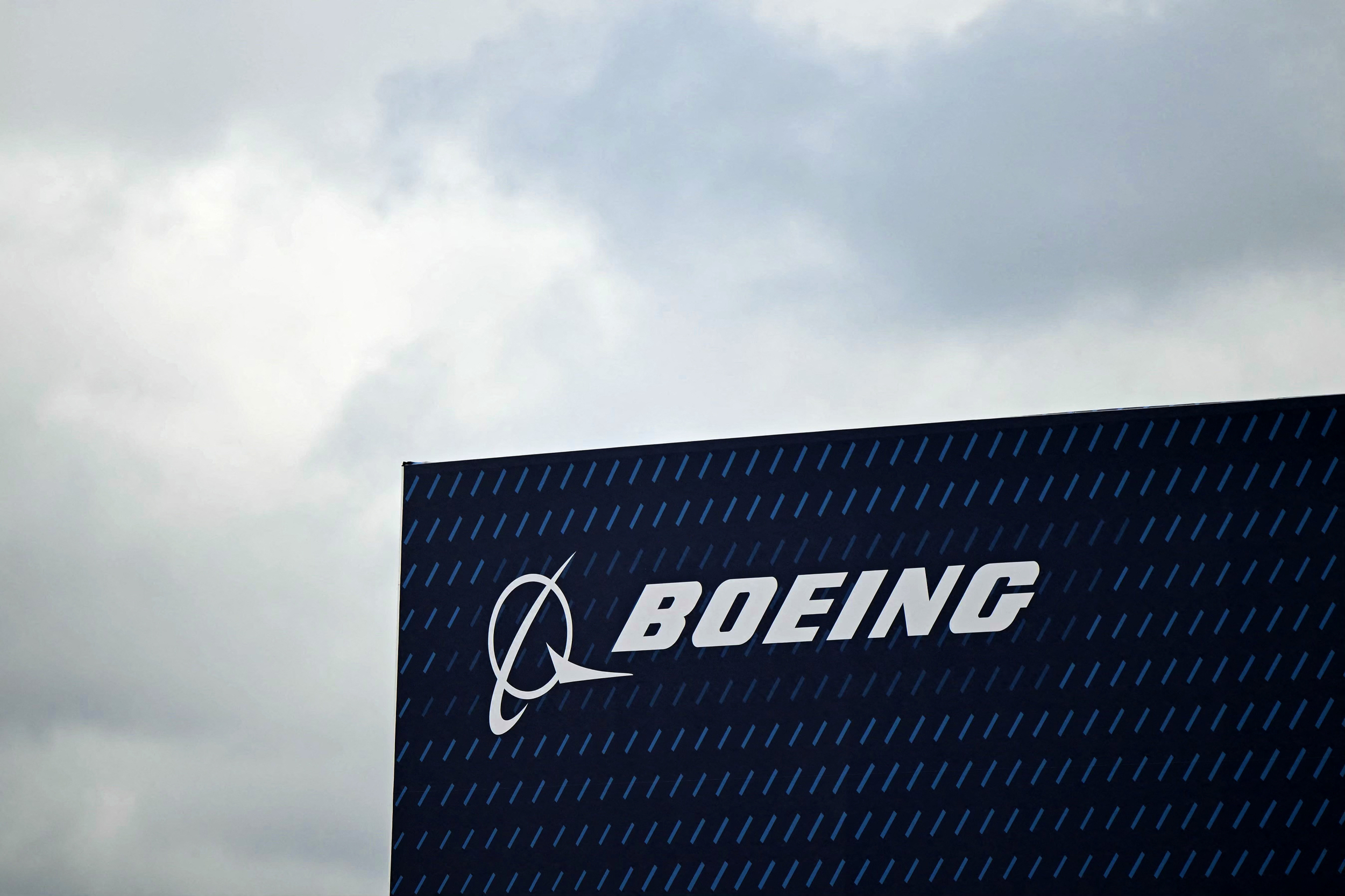 Boeing wins a $20B defense contract to build the next generation Navy ...