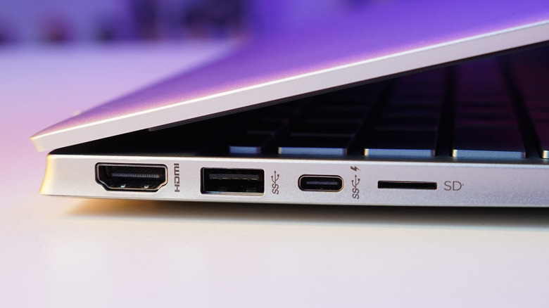 What does a lightning bolt on USB port mean?