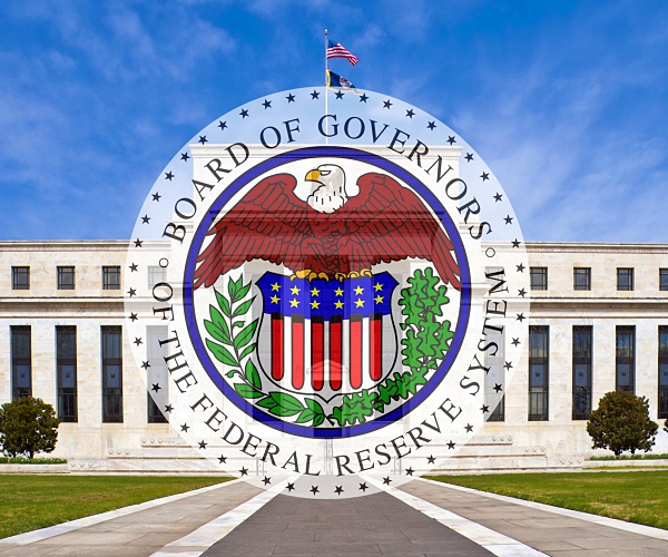 Watchdog clears Powell, says Fed board mishandled costs