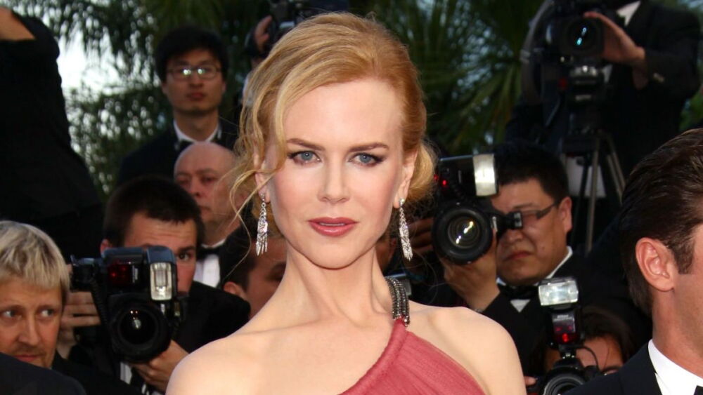 ¿Ya no quieres usar labial rojo? 7 colores de labial que iluminan el ...