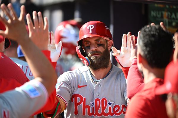 Harper rebounds from gaffe, Bohm saves Phillies with HR in 10th