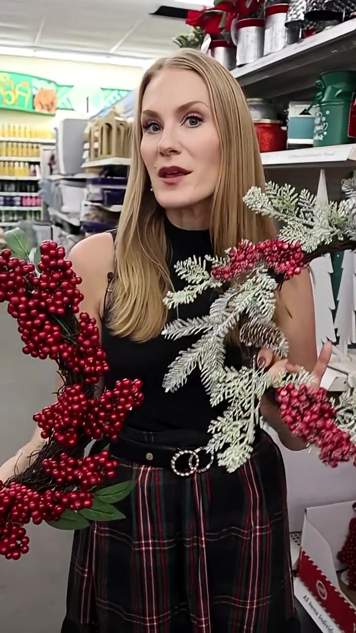 Dollar Tree Ralph Lauren Christmas (yes for real!) 🎄 part 1 tablescape ...