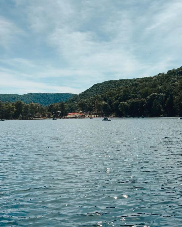 On this full-day fall foliage cruise, I got to experience the best of ...