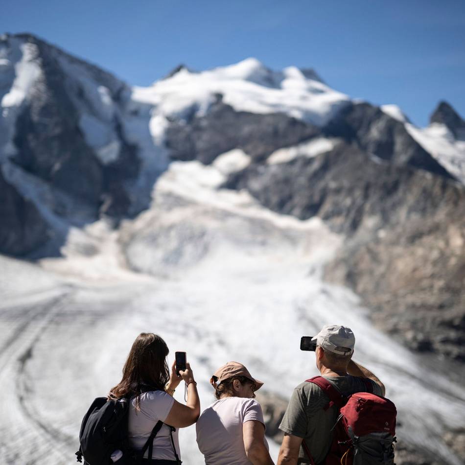 Schweizer Gletscher verloren 2026 mehr als fünf Prozent Eis