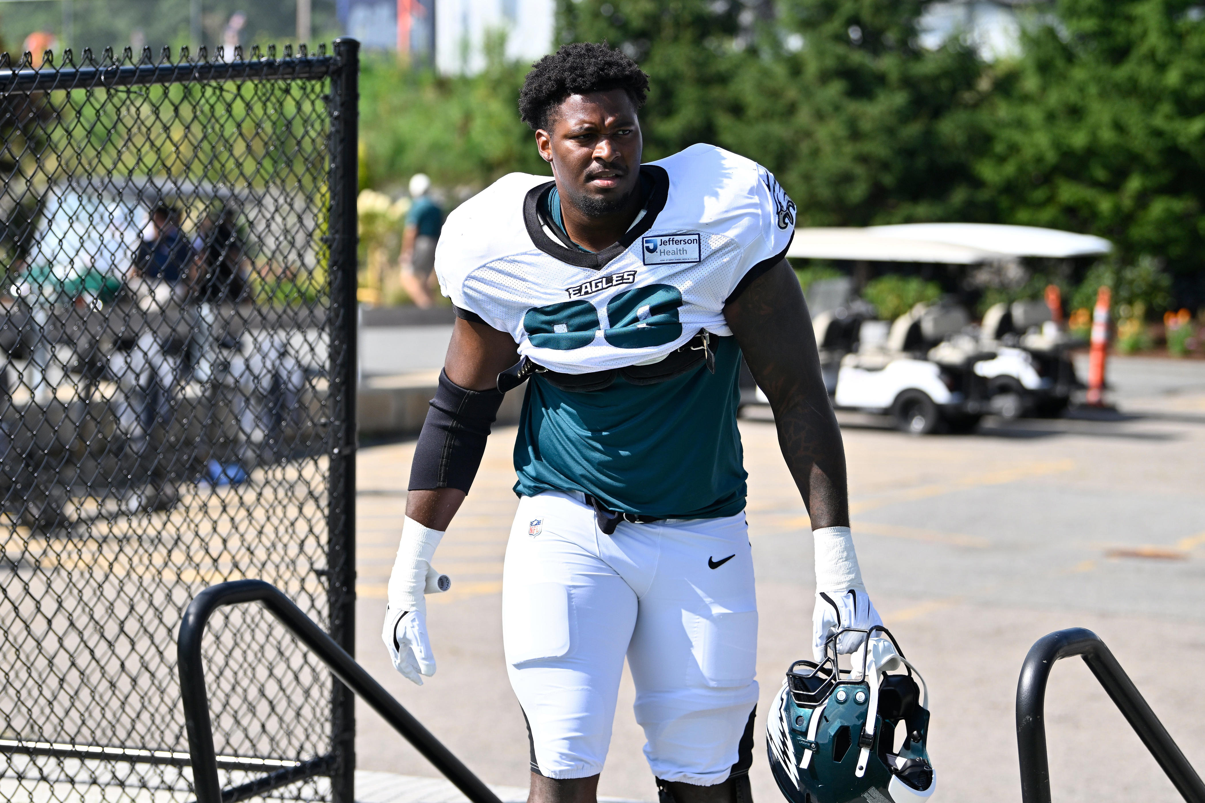 Eagles bring back DT Gabe Hall to the practice squad