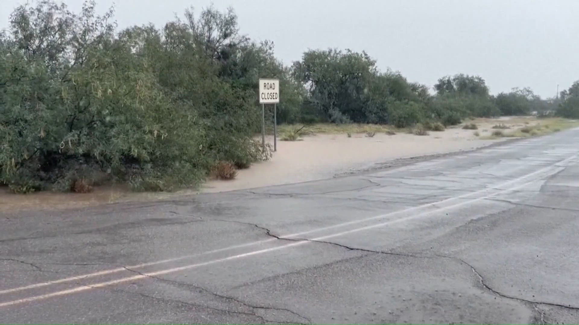 Flash flooding threat grows as severe storms move across Texas