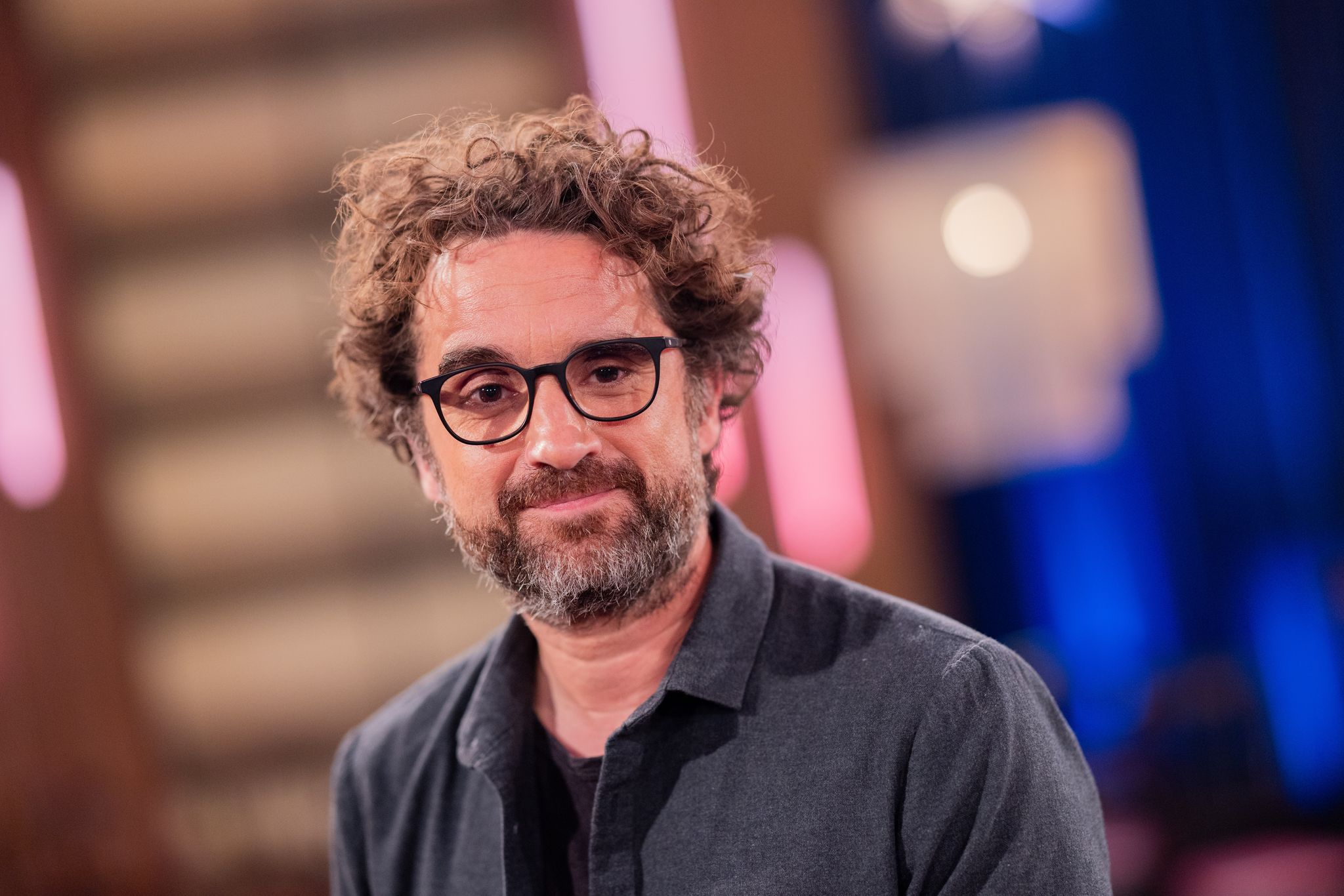 Oliver Wnuk mit Bühnenprojekt für Schüler und Königin Silvia