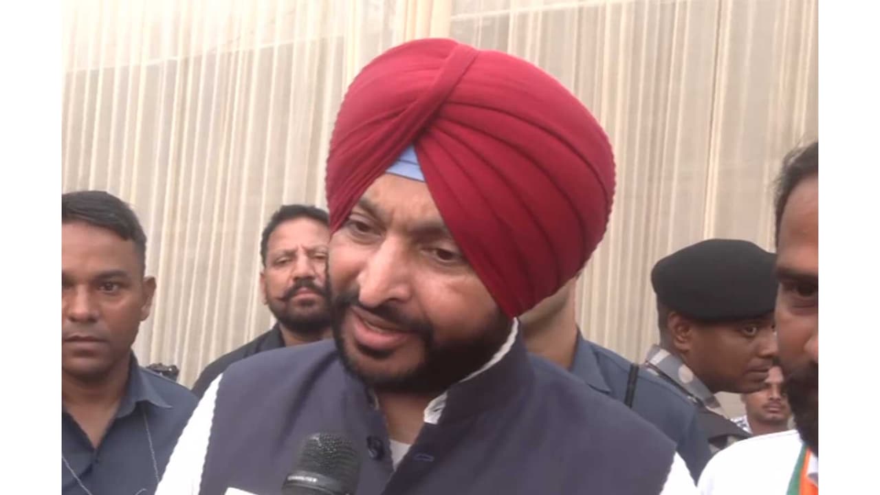 BJP's Bittu slams Cong, AAP over drugs; Shah vows 'Chitta' free Punjab