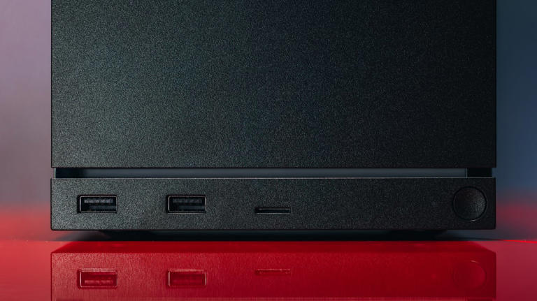 My teen wanted to try PC gaming. Here's how we unlocked a $1,000 game ...
