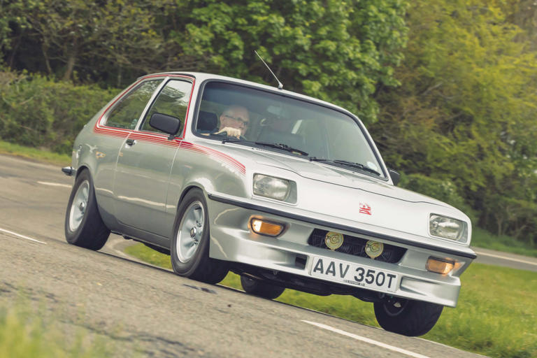 Super stage specials? Strap in for Ford Escort RS 2000 vs Talbot ...