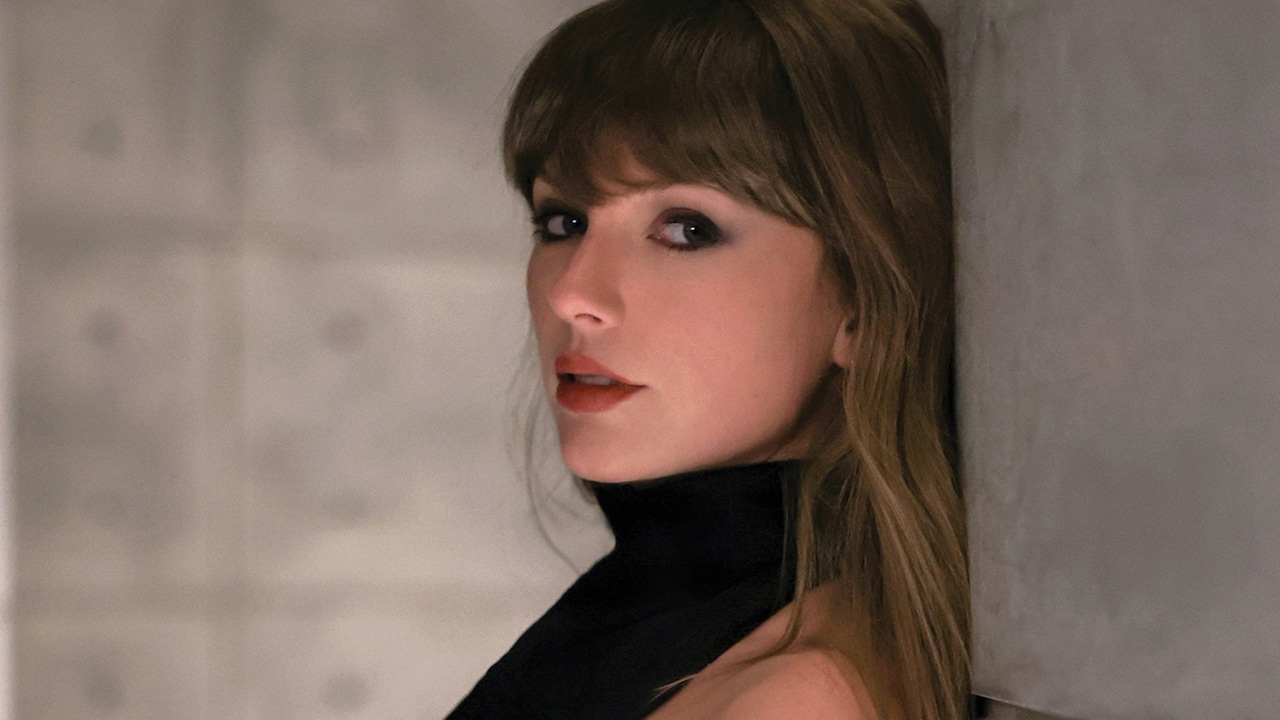 Taylor Swift's songs follow a hidden pattern, 123,000-word study finds