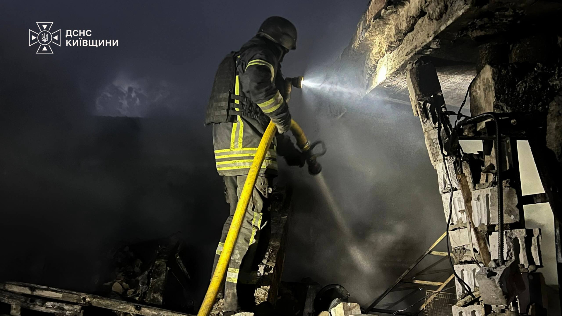 Russian attack sets café on fire in Kyiv