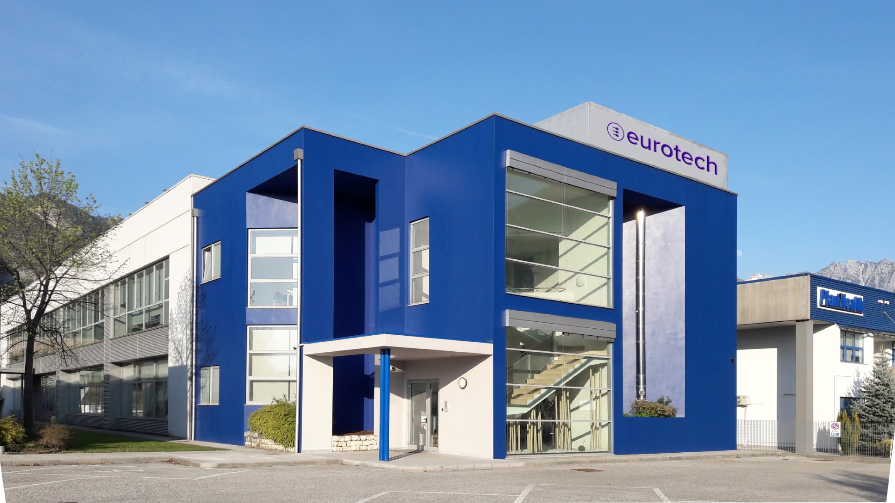 Eurotech firma per acquisizione ramo d'azienda Vem Solutions