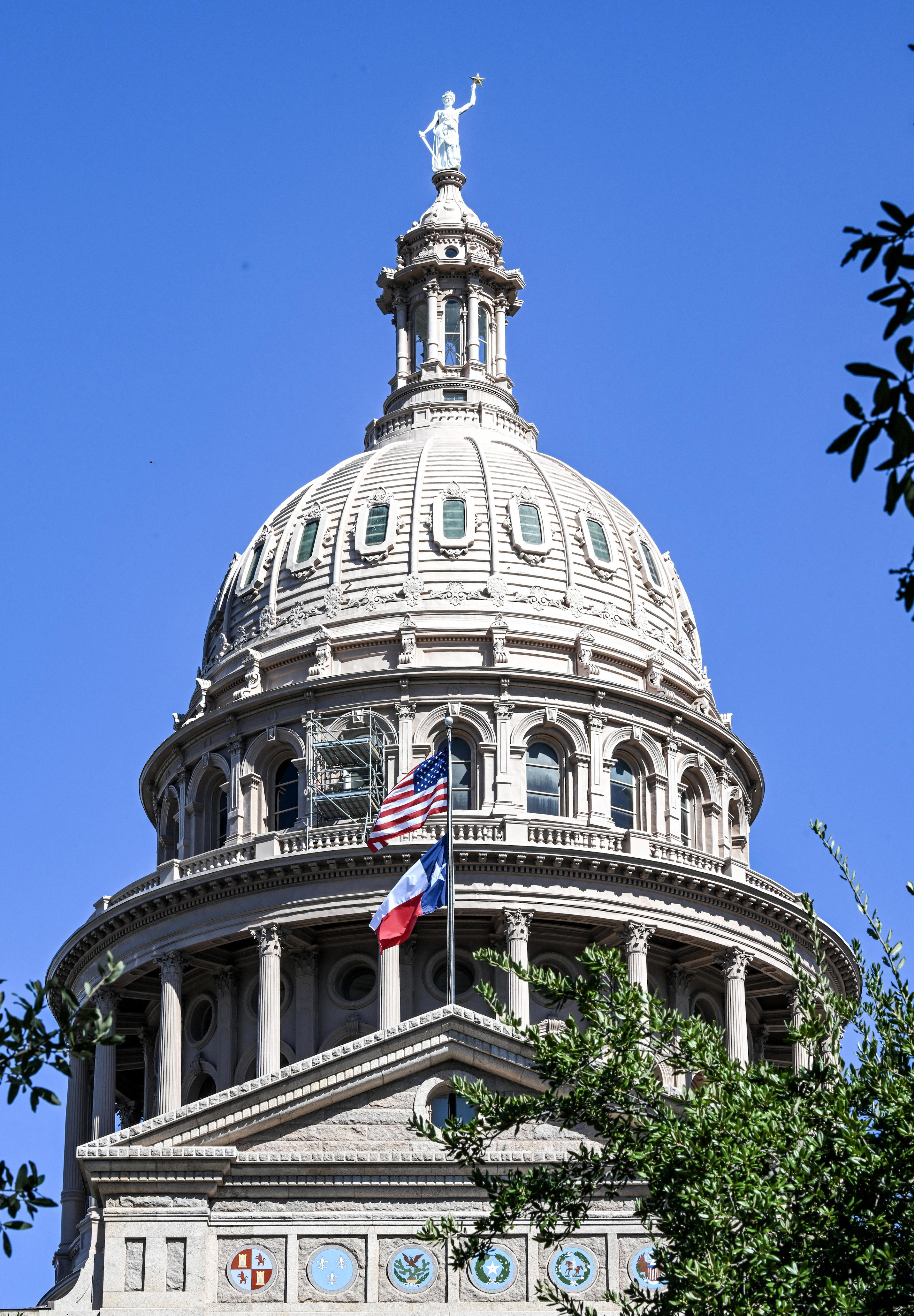 TX man arrested for alleged plot to attack state capitol