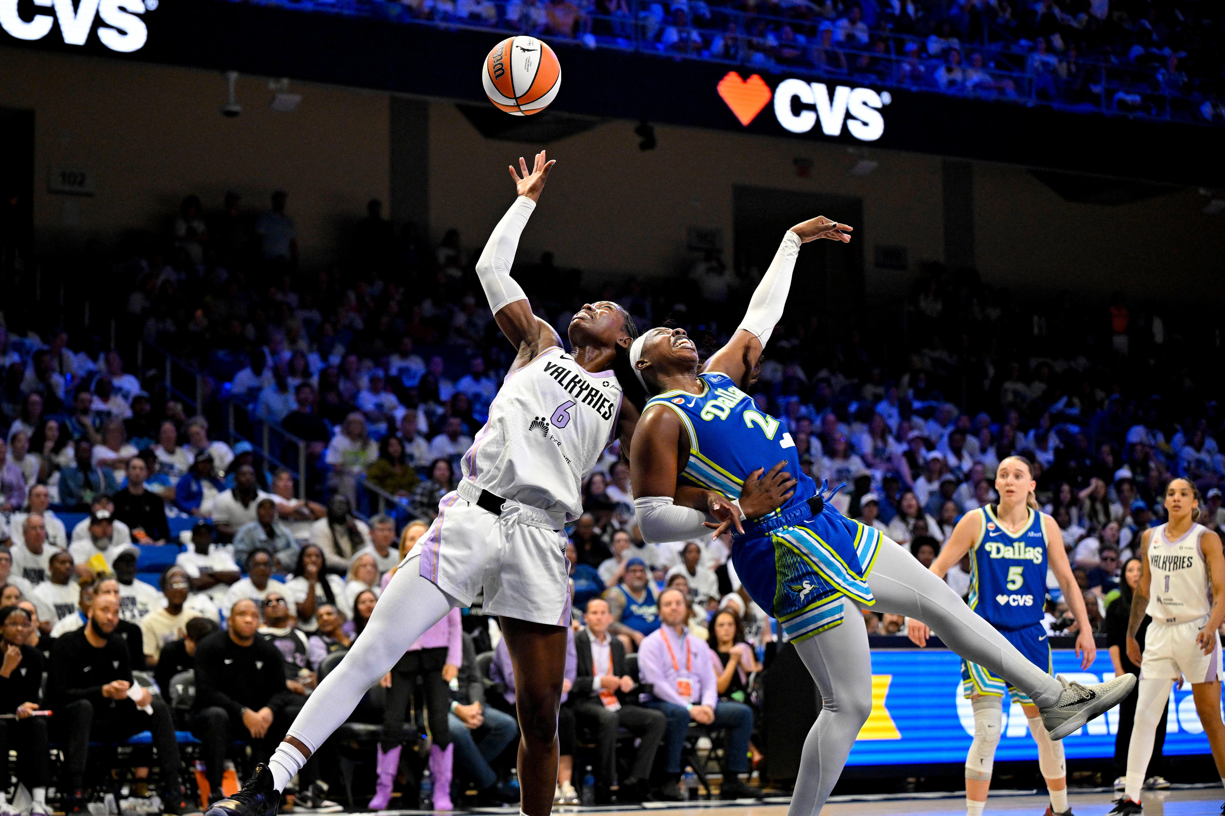 WNBA playoff winners and losers include Dream advancing, Valkyries' defense