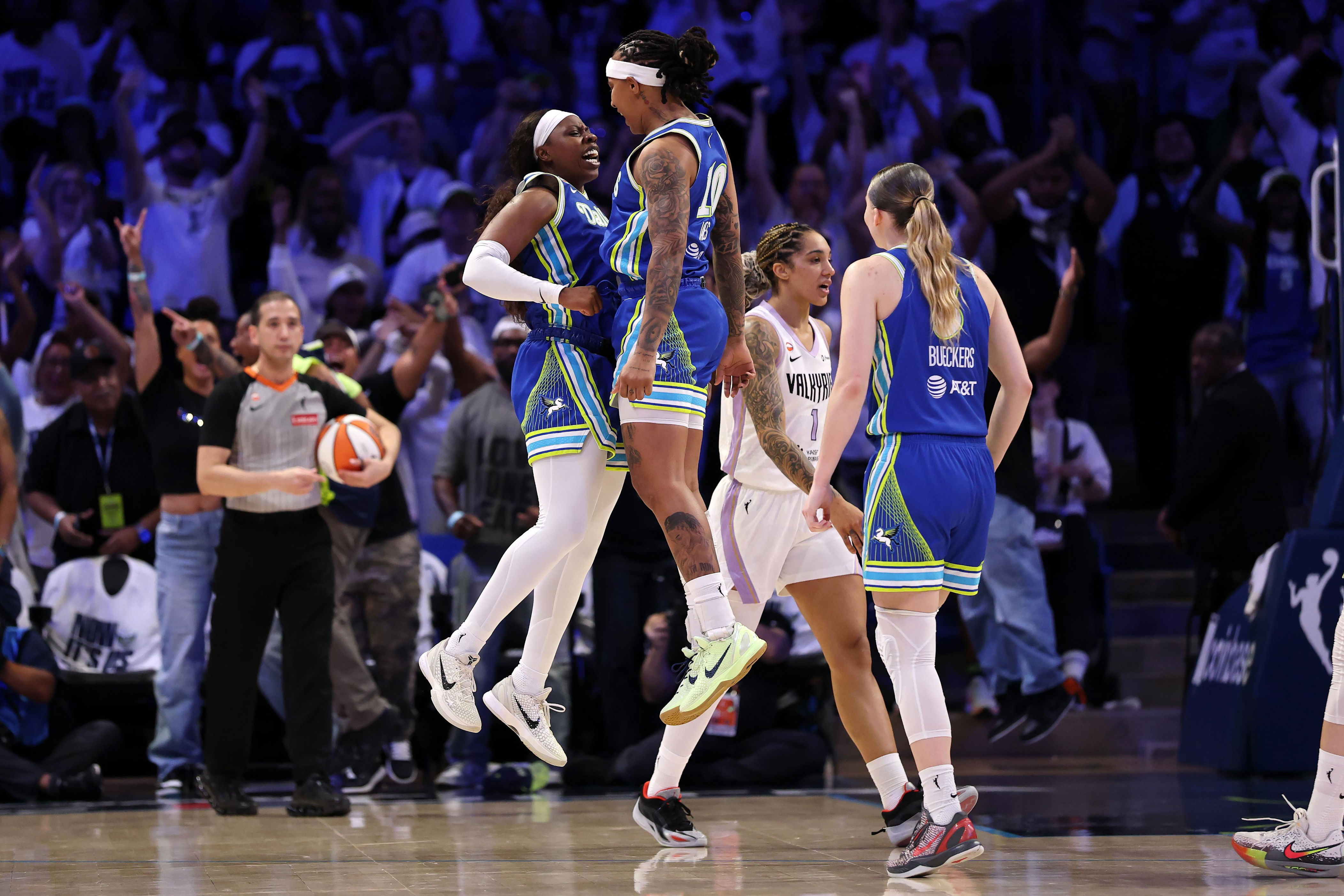 Wings vs. Valkyries game 2 recap: Ogunbowale sets new WNBA record in Dallas' 108-100 OT win