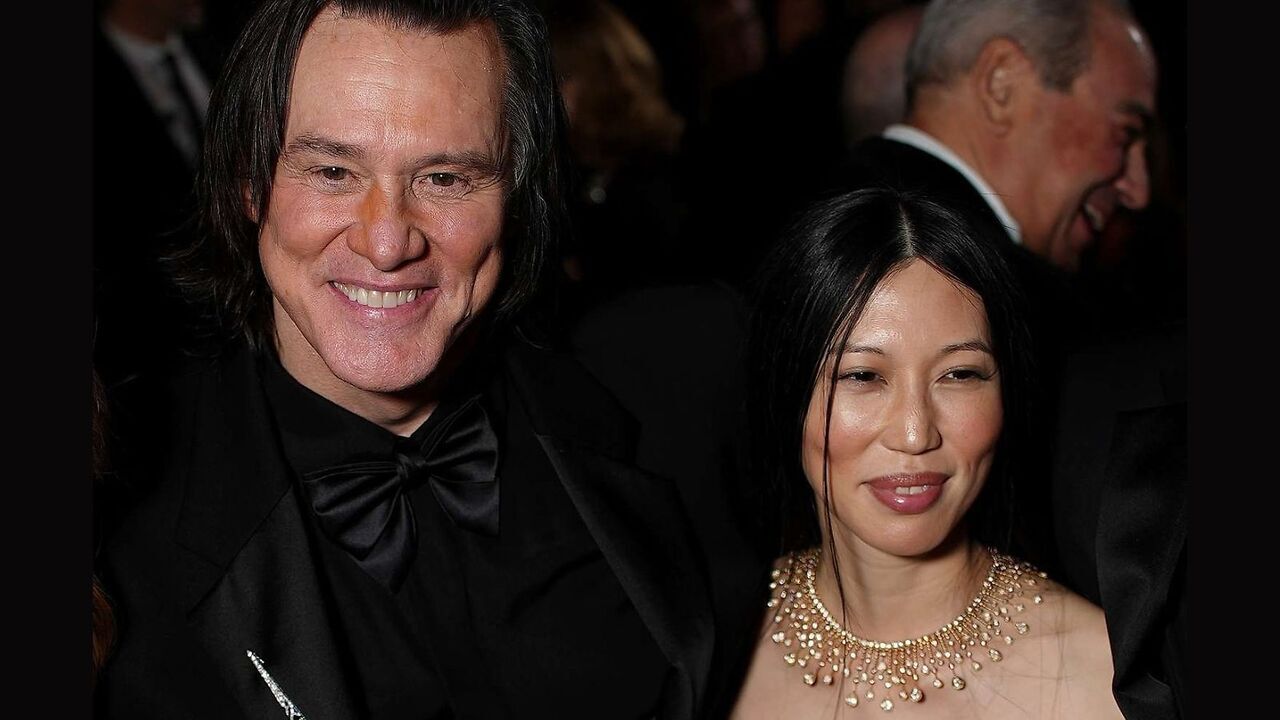 Jim Carrey gets hitched! Mask actor marries Min Ah in private Los ...