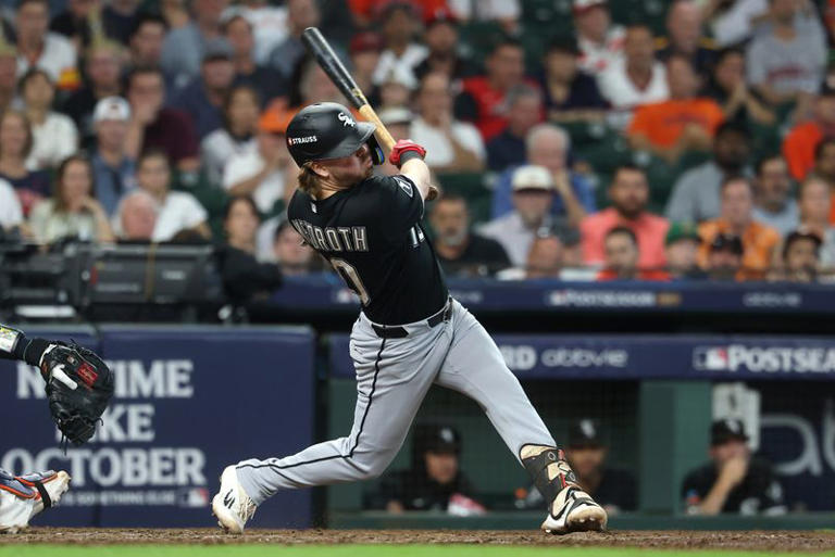 MLB roundup: Yankees, White Sox, Padres complete wild-card sweeps