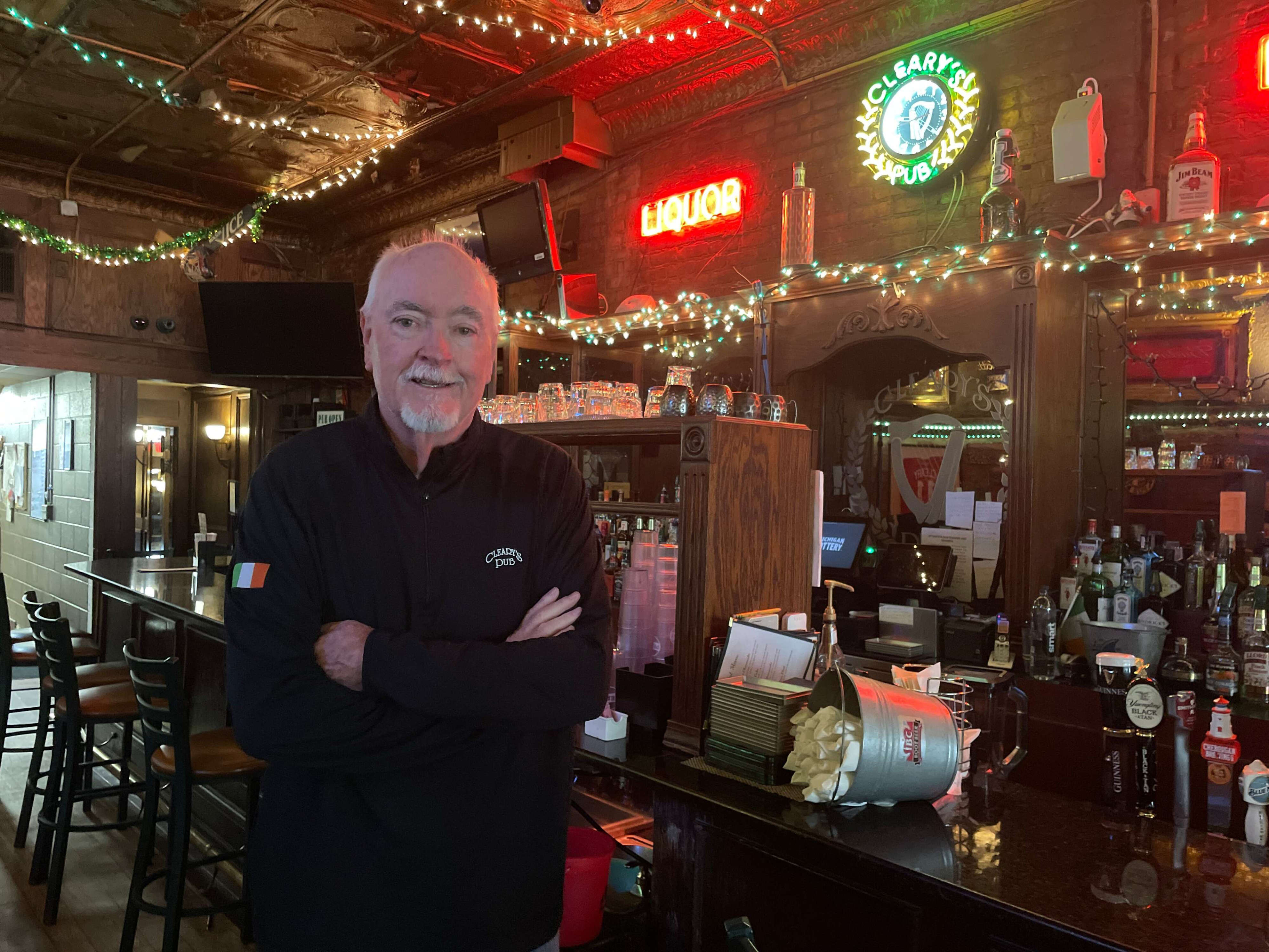 Pub owner says work on Jeff Daniels’ new Chelsea bistro destroyed his ...