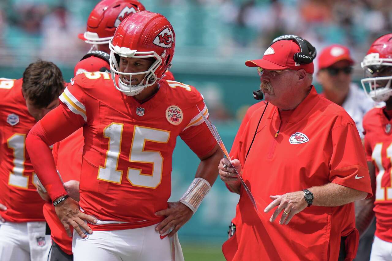 SportsDay's expert NFL picks for Week 4: Chiefs-Raiders, Eagles-Rams ...