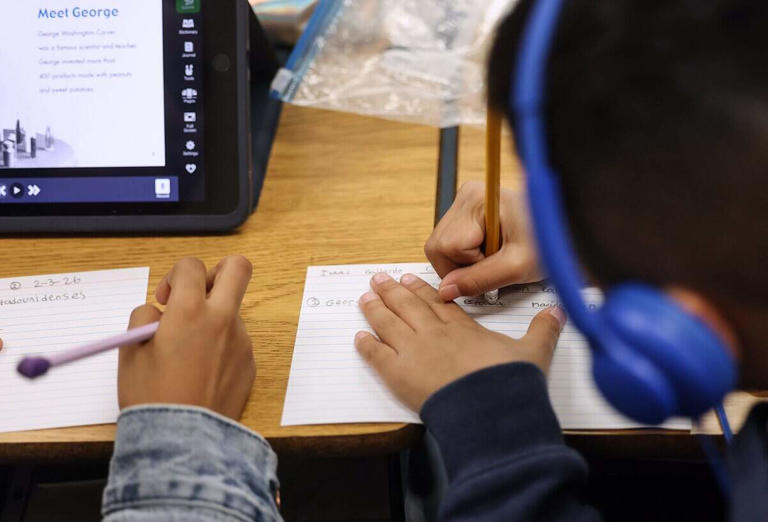 Texas districts that opted into Bluebonnet curriculum saw STAAR gains ...