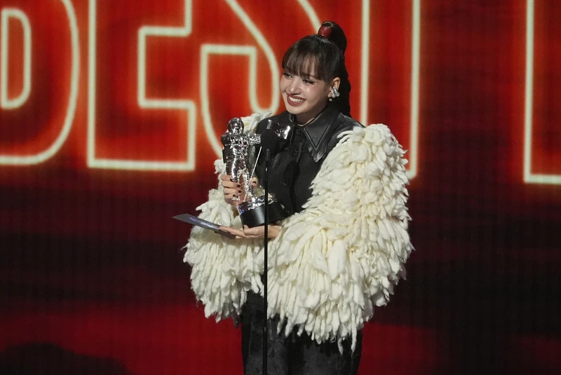 Tình thế hiện tại của Lisa (BlackPink)