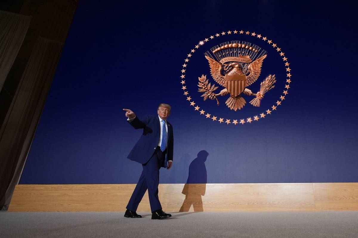 US government's new AI chatbot pulls back from debunking Trump