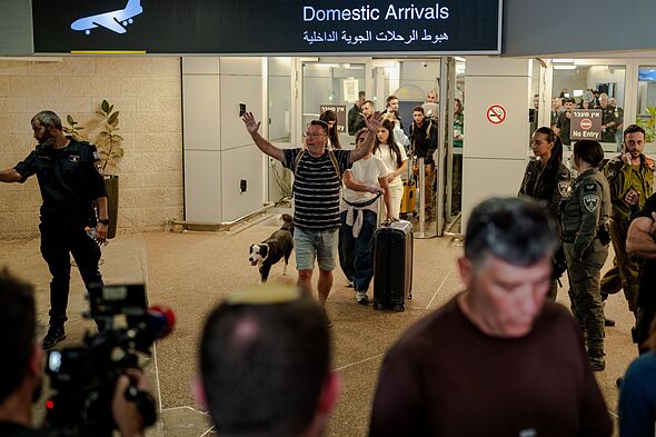 FlyDubai pilot's chilling mayday call as passengers scream amid ...