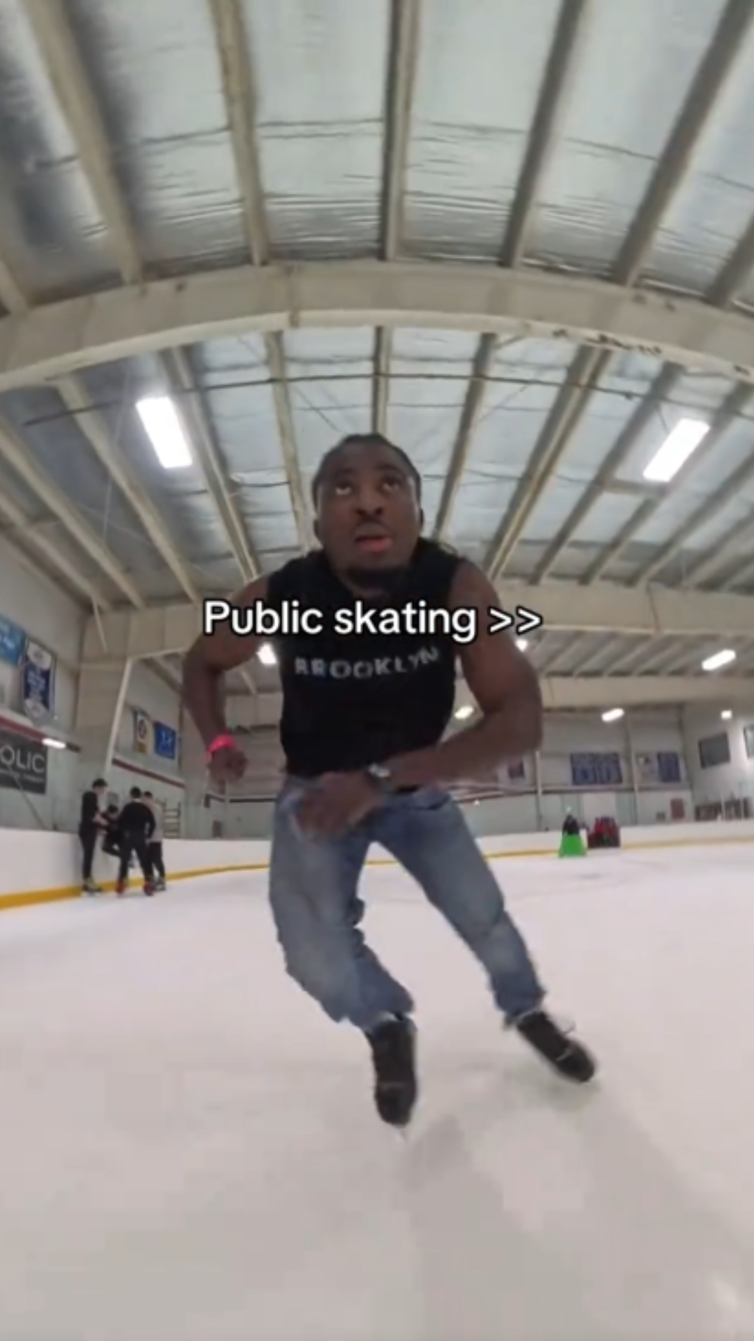 Essential ice skating tips for fun and fitness