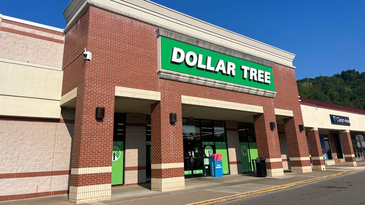 This $1 makeup trick gives Dollar Tree Halloween decor a whole new ...
