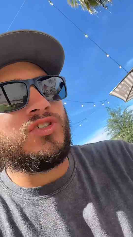 The fair food surprise: tasting pickles in Panama City Beach