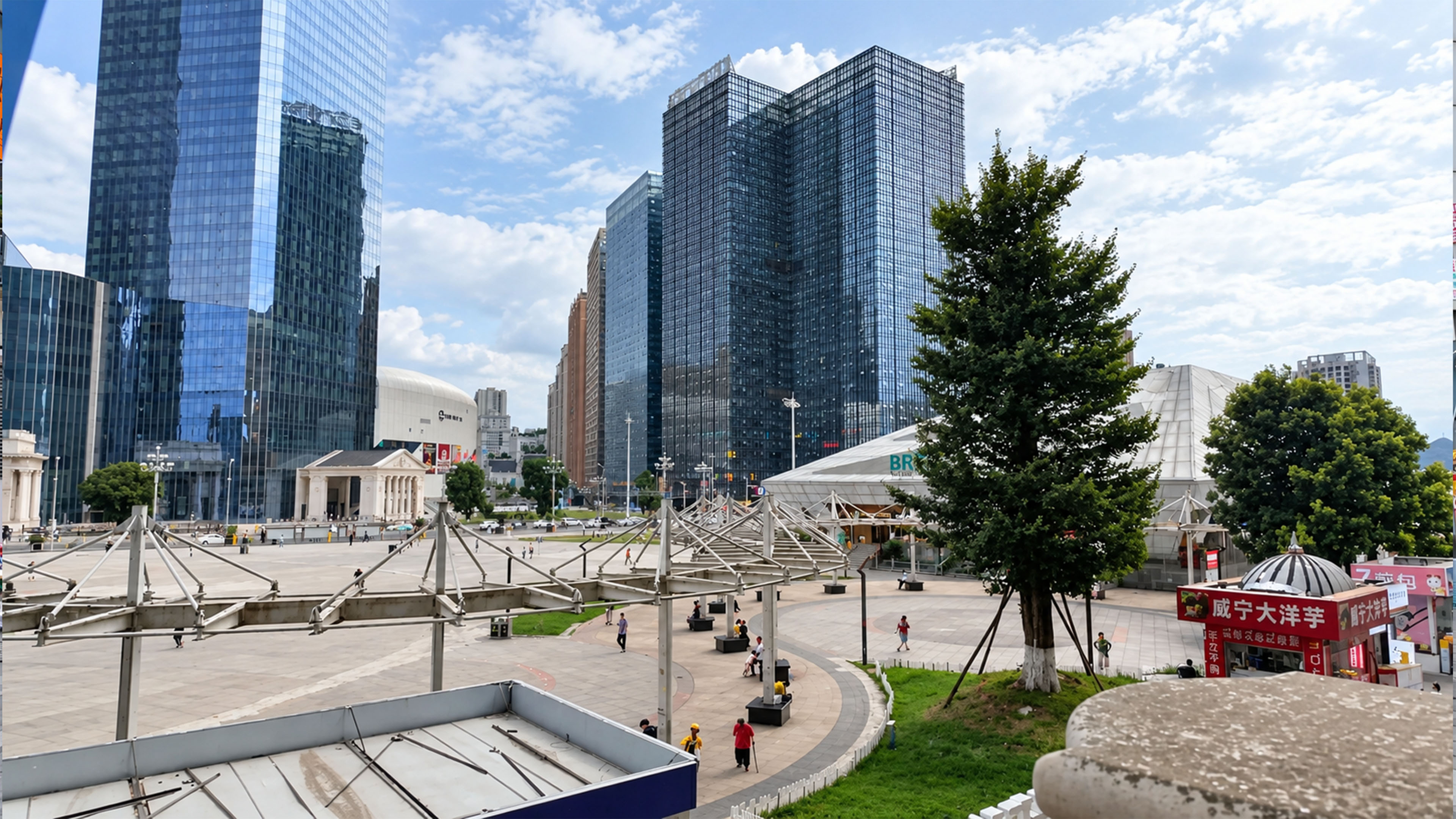 Towering glass buildings change the view inside China’s Huaguoyuan
