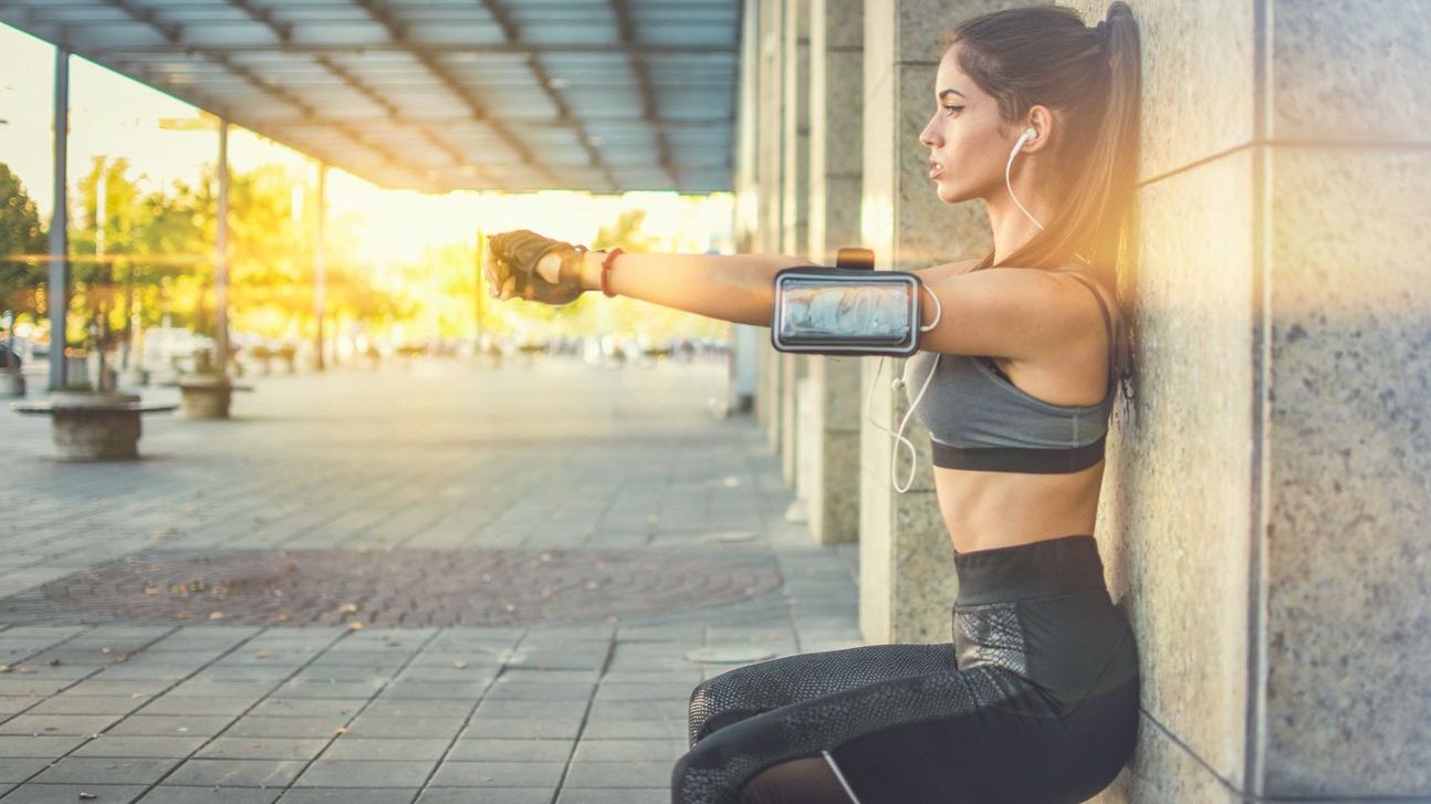 Simple isometric exercise linked to lower blood pressure