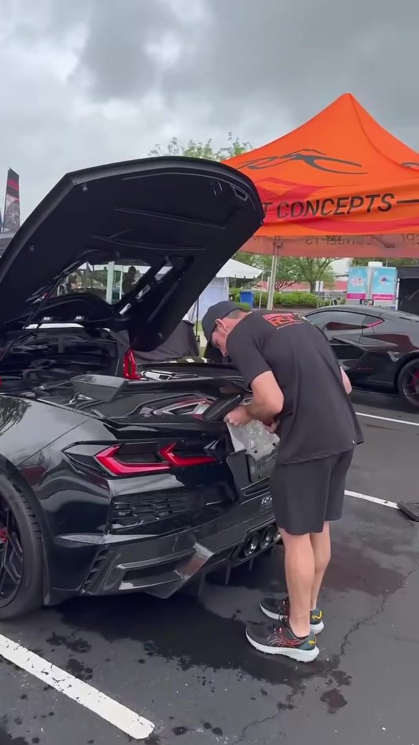 C8 Corvette ZR1 wing on a C8 Z06😯